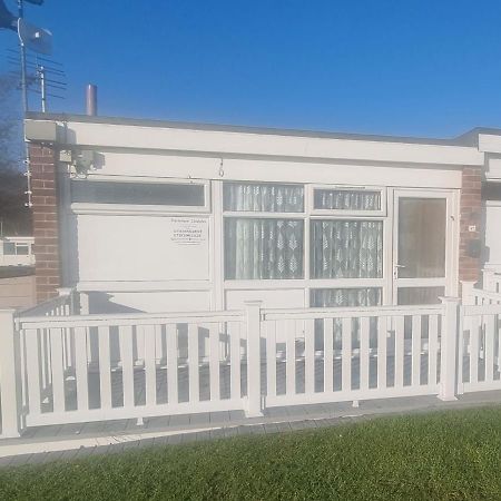 Park View Chalet Hemsby Exterior photo